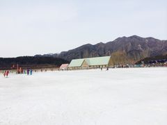 -十三陵雪世界滑雪场