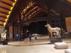 -三亚湾海居铂尔曼度假酒店