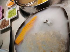 -左庭右院鲜牛肉火锅(浦江欢乐颂店)