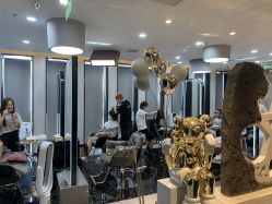 -TOP HAIR SALON