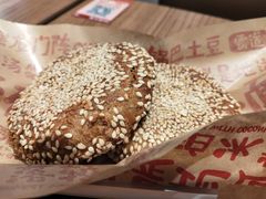 酥掉渣芝麻烧饼-遇见小面(凯德广场店)