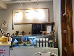-红小姐咖啡馆(西津渡店)