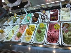 自助取餐区-柠檬车露(卖草地店)