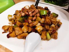 -兔行天下-鸿鹤鲜锅兔(中海国际店)