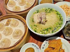 -裕兴记•蟹黄面馆(人民广场店)