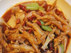 -六福烧烤酒馆(秦隆步行街店)