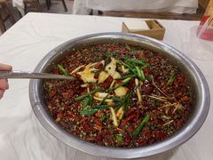 -乡土特色.冷锅鱼.牦牛肉汤锅