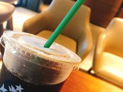 -星巴克(杭州湖滨银泰E区店)