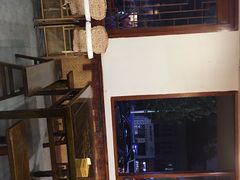-黄桷树曹家私房菜(江与城店)
