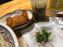 -鑫花溪牛肉米粉(人民广场店)