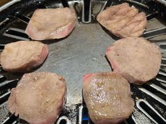 -炼火烤肉店