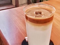冰奶咖-彳亍咖啡·这里(水湾路店)