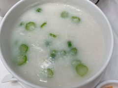 菜心粒鱼片粥-名苑皇宫酒家(来魅力壁画村店)