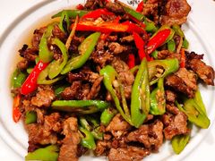 小炒黄牛肉-老滇山寨•云南特色菜•地方菜•民族风情歌舞表演(金碧店)