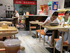 -极有家小鱼小鸡石锅煲(佳兆业店)