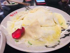 -茅草房·河畔园林火锅