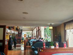 -OLD TREE老树咖啡·西餐厅(台山人工湖店)