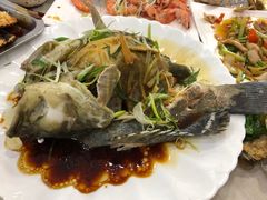 -覃记海鲜美食餐厅