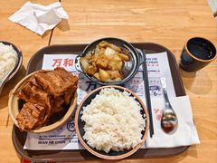 -万和春排骨砂锅米饭(新业广场店)