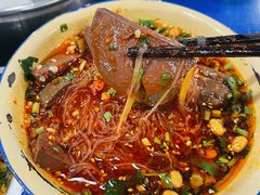 -马路边边串串香形象店(磐石路店)