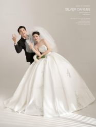 -雅云婚纱摄影工作室旗舰店