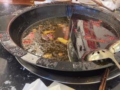 -重庆川渝肥妹火锅
