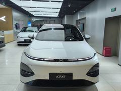 -小鹏汽车(上海静安大融城店)