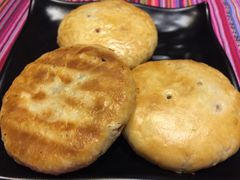 -香巴拉云南餐厅(华莱坞店)