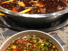 -肖肖酸萝卜鱼火锅(总店)