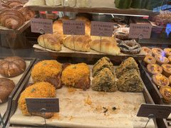 葱香猪肉脯碱水芝士包-RUXU入续糖水铺与包(卓悦中心店)