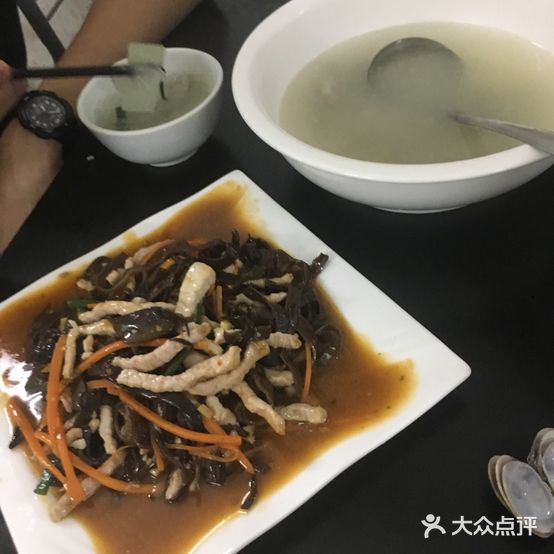 乐川菜馆