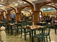 大堂-清真·玛丽亚新疆菜主题餐厅(浙江中路店)