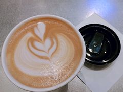 热燕麦拿铁-COFFii&JOY(龙江新城市广场店)