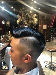 -侨治发型
