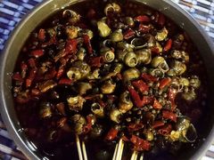 -去吃小龙虾·江湖菜·烧烤(南滨路店)