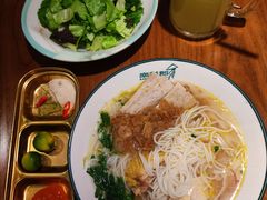 越南鸡肉粉-南越郡·越式风味餐厅(青秀万达店)
