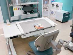 -康朴乐儿童学习桌椅(蓝色港湾店)