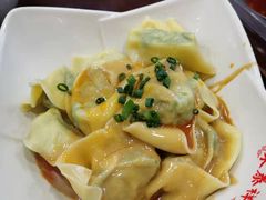 麻酱荠菜大馄饨-东泰祥生煎馆(陕西南路店)
