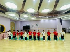 -小荧星艺校(大宁分校)