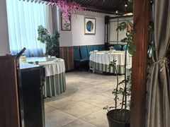 -巷子里小酒馆(繁荣路店)
