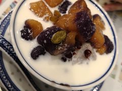招牌双皮奶任意配-广信牛奶甜品世家(台东店)