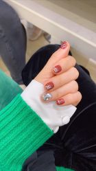 -手牵手美甲