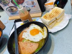 番茄浓汤鸡翅猪扒通粉-华嫂冰室(尖沙咀店)