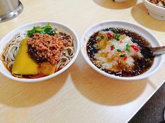 -洪记凉米线(新兴路店)