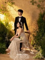 -雪中彩影婚纱摄影·微光艺术中心