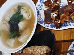-老天桥酱肉烧饼夹肘子(天桥店)