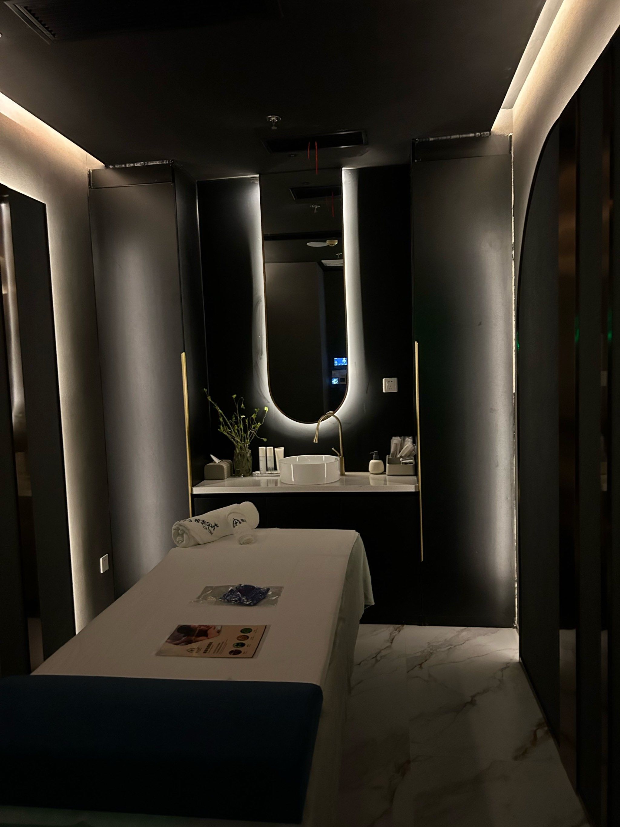 n
[礼花]一走进雅泰 spa,那种宁静舒适的氛围瞬间就让人放松了