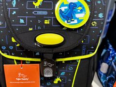 -宝大祥青少年儿童购物中心(南京东路店)