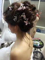 -红馆妆造(中央大街店)