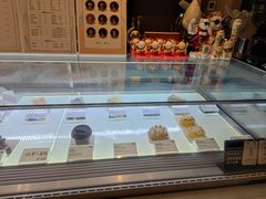 -Fridi Patisserie Cafe